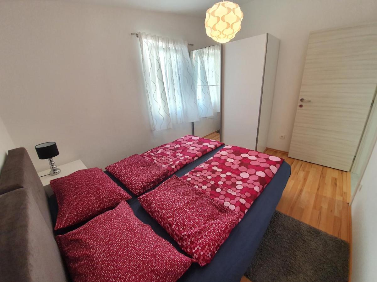 Comfortable Family Apt Iris 20M From Beach In Mandre Exterior photo